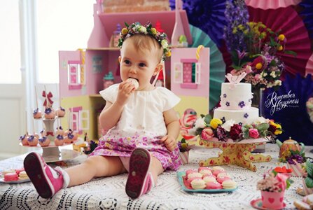 sweet table cake design